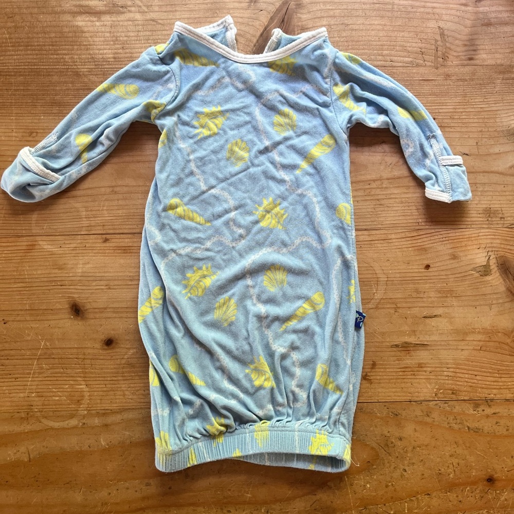 Kickee Gown Newborn